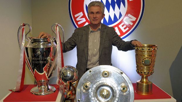 
                <strong>Jupp Heynckes</strong><br>
                Jupp Heynckes: Der FC Bayern schickte den Trainer mit der maximalen Titelausbeute im Sommer 2013 in den verdienten Ruhestand - gab das Ende der Zusammenarbeit aber schon ein halbes Jahr zuvor bekannt. Für das Team dennoch kein Grund, weniger erfolgreich zu spielen: Unter Heynckes gewann der FC Bayern 2013 neben Meistertitel und DFB-Pokal auch noch die Champions League gegen Borussia Dortmund und feierte damit erstmals den Gewinn des Triples.
              
