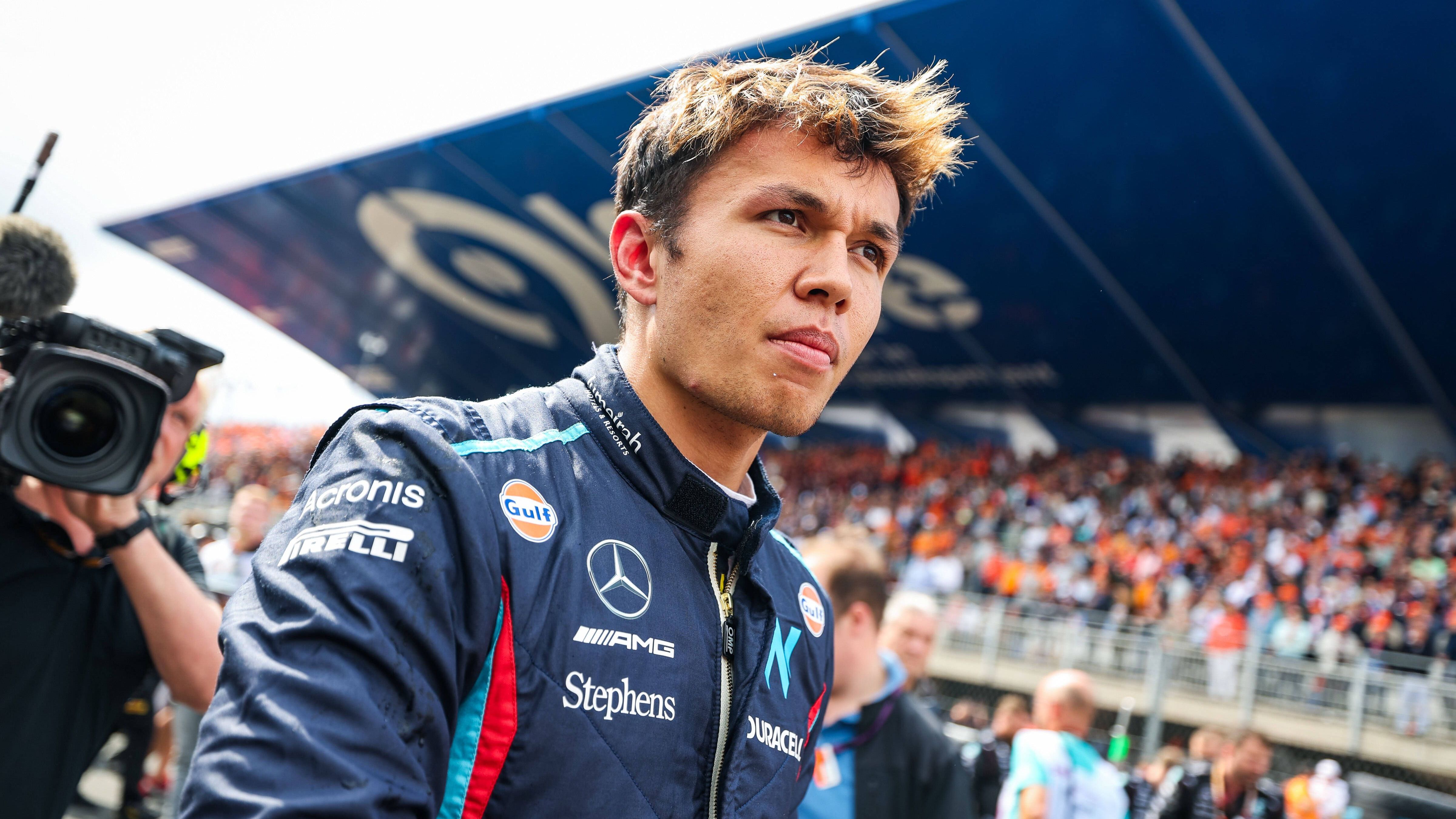 <strong>Platz 13: Alex Albon (Williams)<br></strong>Standesgemäß war Albon mal wieder der schnellere der beiden Williams. Doch das Tempo reichte in Las Vegas nicht aus, um Punkte mitzunehmen. Am Ende wurde er Zwölfter.