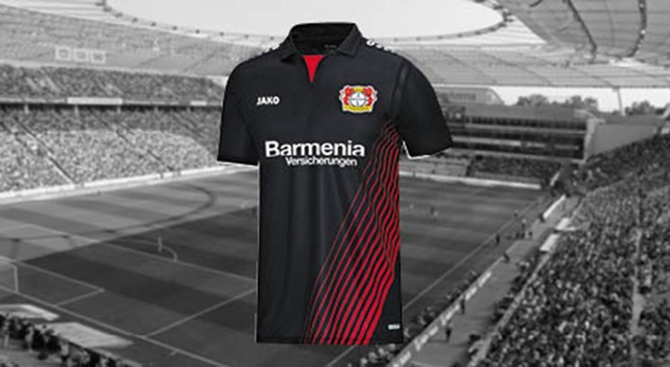 
                <strong>Bayer 04 Leverkusen</strong><br>
                In Leverkusen zeigt man sich modern. Ausrüster Jako spendiert der Werkself ein Trikot mit roten Seitenstreifen.
              