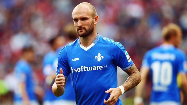 
                <strong>Konstantin Rausch</strong><br>
                Abwehr: Konstantin Rausch (SV Darmstadt 98).
              