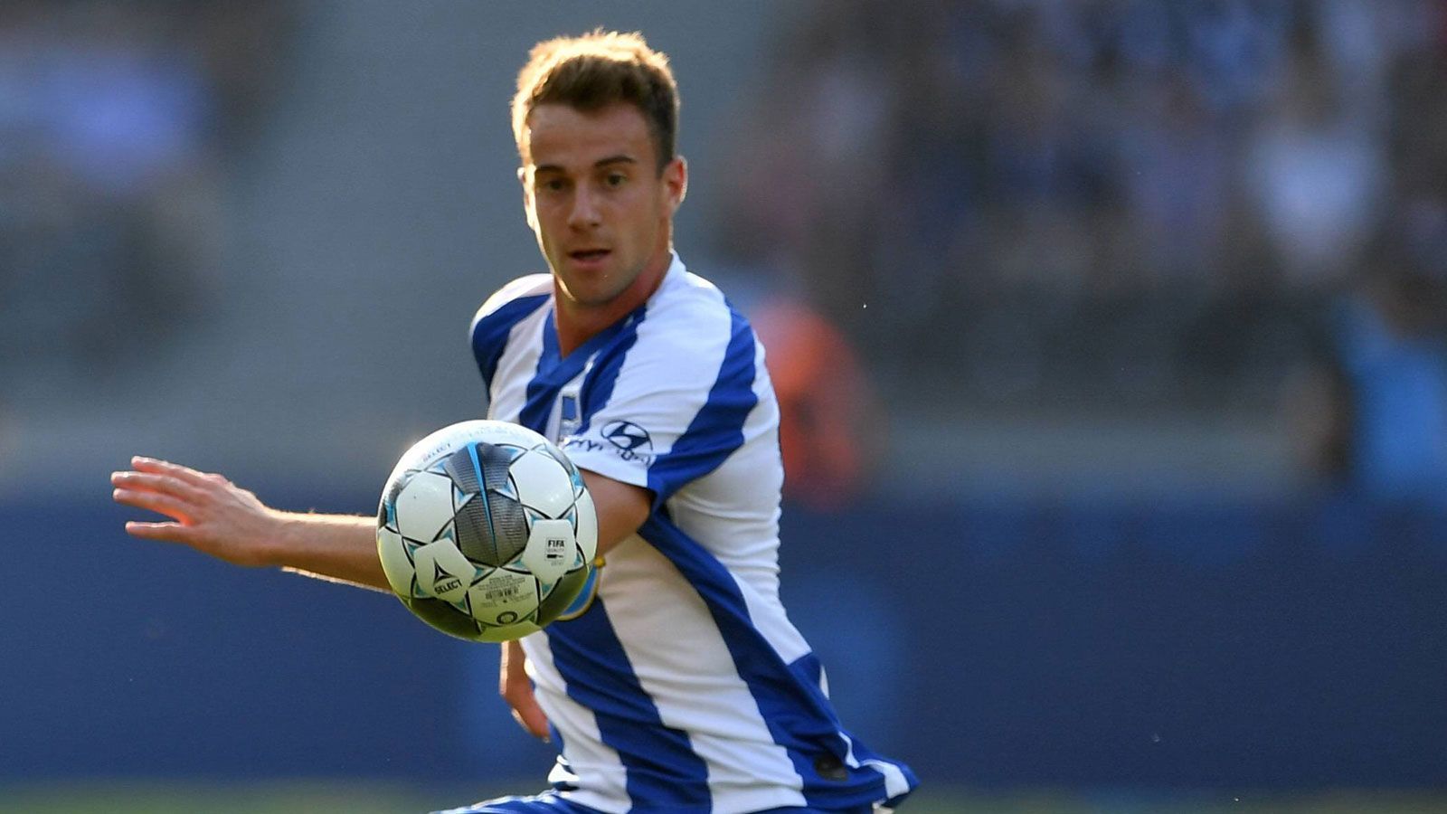 
                <strong>3. Lukas Klünter (Hertha BSC)</strong><br>
                Spitzengeschwindigkeit 35,4 km/h
              