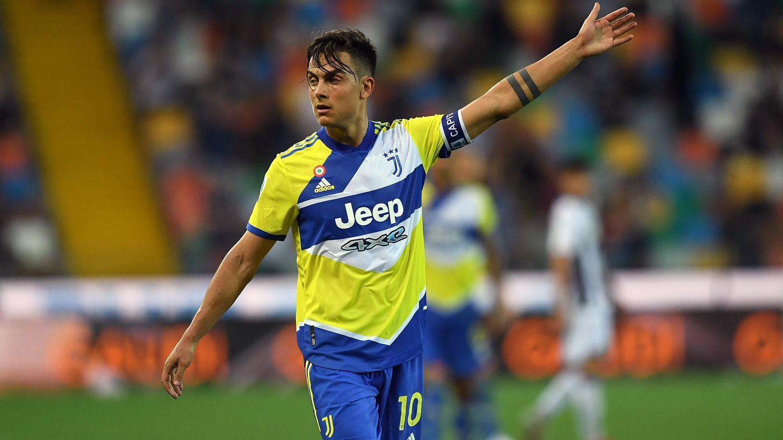 
                <strong>Juventus Turin (Italien)</strong><br>
                Spieler mit der Nummer 10: Paulo Dybala - Trägt die Nummer seit: Sommer 2017 - Frühere Spieler des Vereins mit der Nummer 10 (Auswahl): Paul Pogba, Carlos Tevez, Alessandro Del Piero, Roberto Baggio, Andreas Möller
              