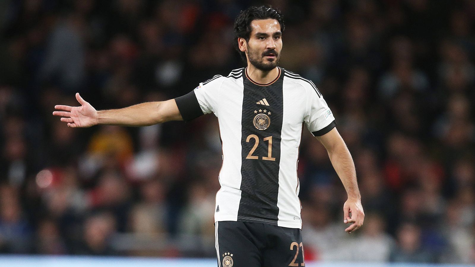 
                <strong>Ilkay Gündogan</strong><br>
                &#x2022; Verein: Manchester City<br>&#x2022; Länderspiele: 62<br>&#x2022; Länderspieltore: 16<br>&#x2022; Bundesligaspiele: 152<br>&#x2022; Premier-League-Spiele: 168<br>
              