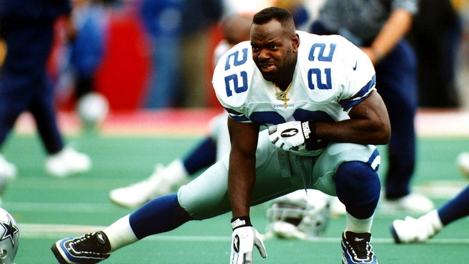 
                <strong>Rushing Yards</strong><br>
                &#x2022; 1. Emmit Smith (1.586)<br>&#x2022; 2. Franco Harris (1.556)<br>&#x2022; 3. Thurman Thomas (1.442)<br>&#x2022; 4. Tony Dorsett (1.383)<br>&#x2022; 5. Marcus Allen (1.347)<br>
              