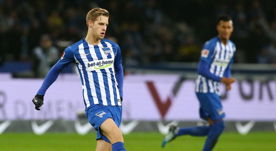 
                <strong>Arne Maier (Hertha BSC/Mittelfeld)</strong><br>
                Der 19-Jährige unterschrieb erst im vergangenen Sommer seinen ersten Profivertrag. Seitdem bestritt er zehn Bundesligaspiele, neun davon im defensiven Mittelfeld. Trainer Pal Dardai ist derart überzeugt von Maier, dass der Verein den bis 2019 laufenden Vertrag schon jetzt verlängern möchte. 
              