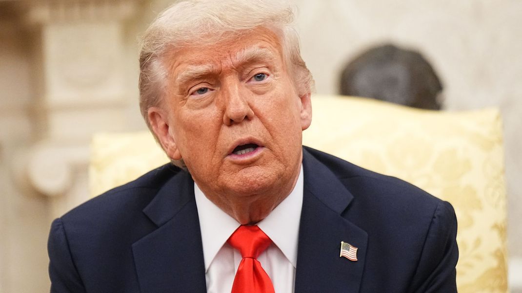 Bei der Präsidentschaftswahl soll es Unregelmäßigkeiten gegeben haben. Und das zugunsten des Amtsinhabers Donald Trump.