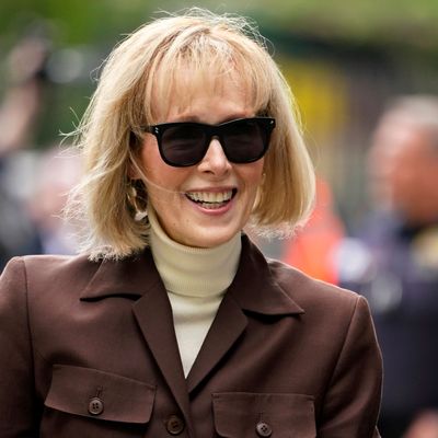 Autorin E. Jean Carroll hat eine millionenschwere Entschädigungszahlung zugesprochen bekommen