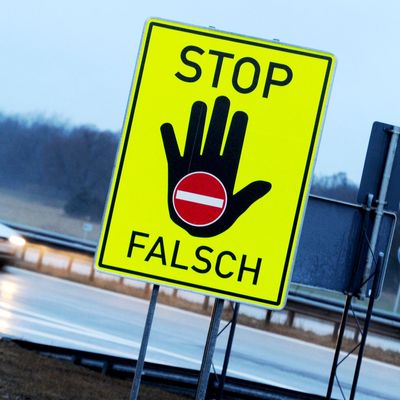 Warnschild für versehentliches Auffahren