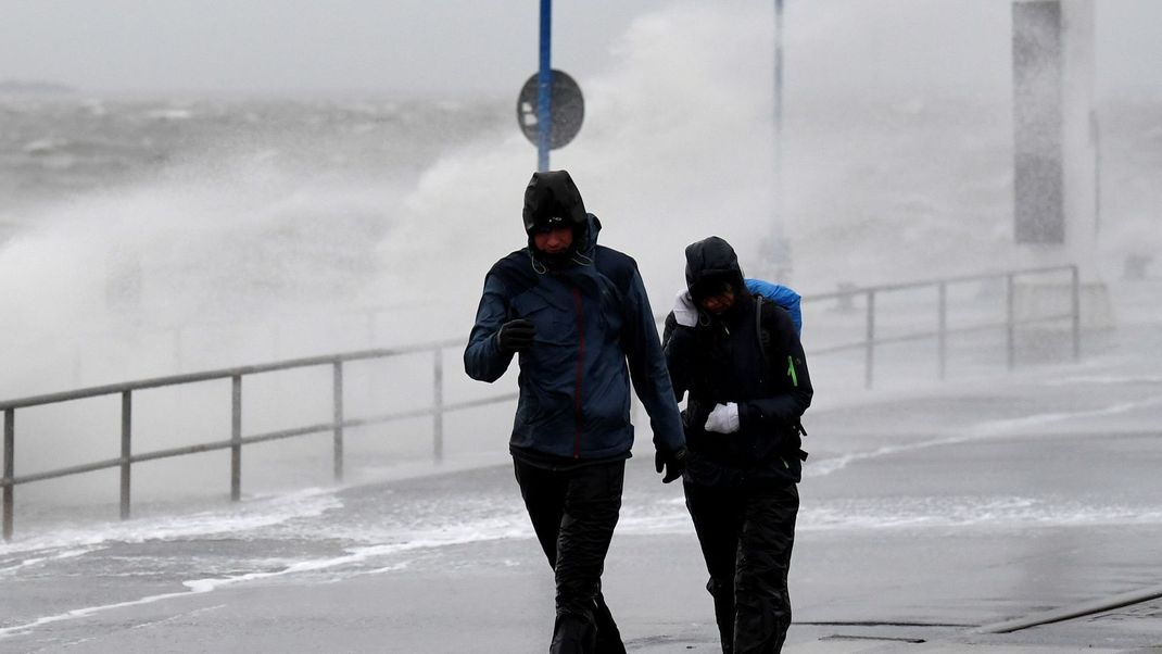 Orkan- und Unwetter-Gefahr an der Nordsee-Küste – Sturmflut an der Ostsee erwartet (Symbolbild)