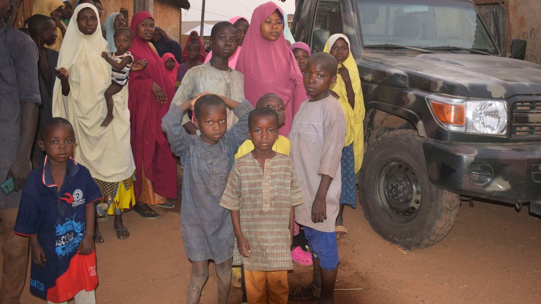 Zwischen 100 und 287 entführte Schulkinder in Nigeria