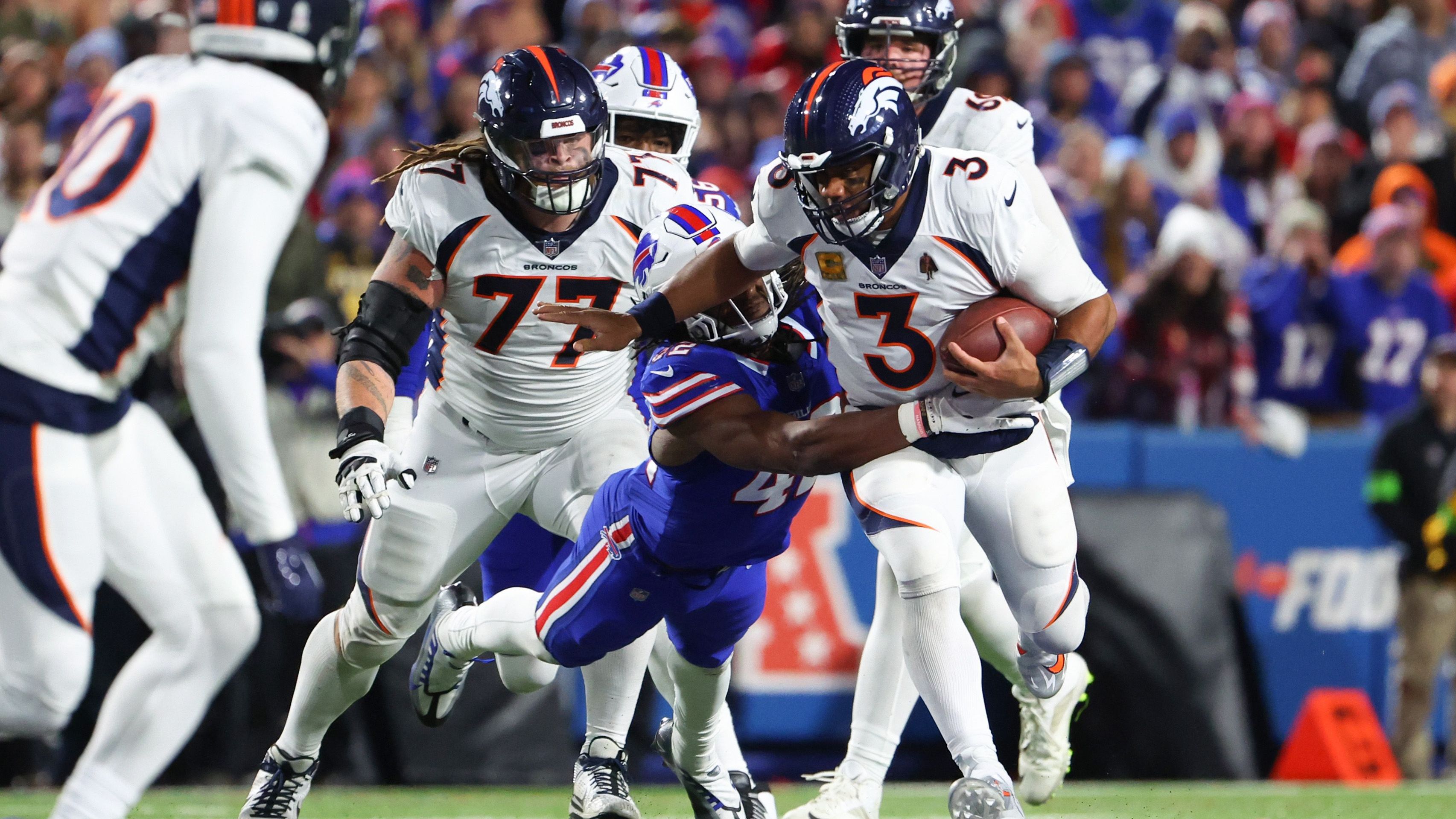 <strong>Woche 10: Broncos schlagen Bills</strong><br>Mehr Überraschung dafür in der Vorwoche, als die Broncos (3:5) die Bills (5:4) mit 24:22 bezwingen konnten. Das hätte so nicht jeder kommen sehen.