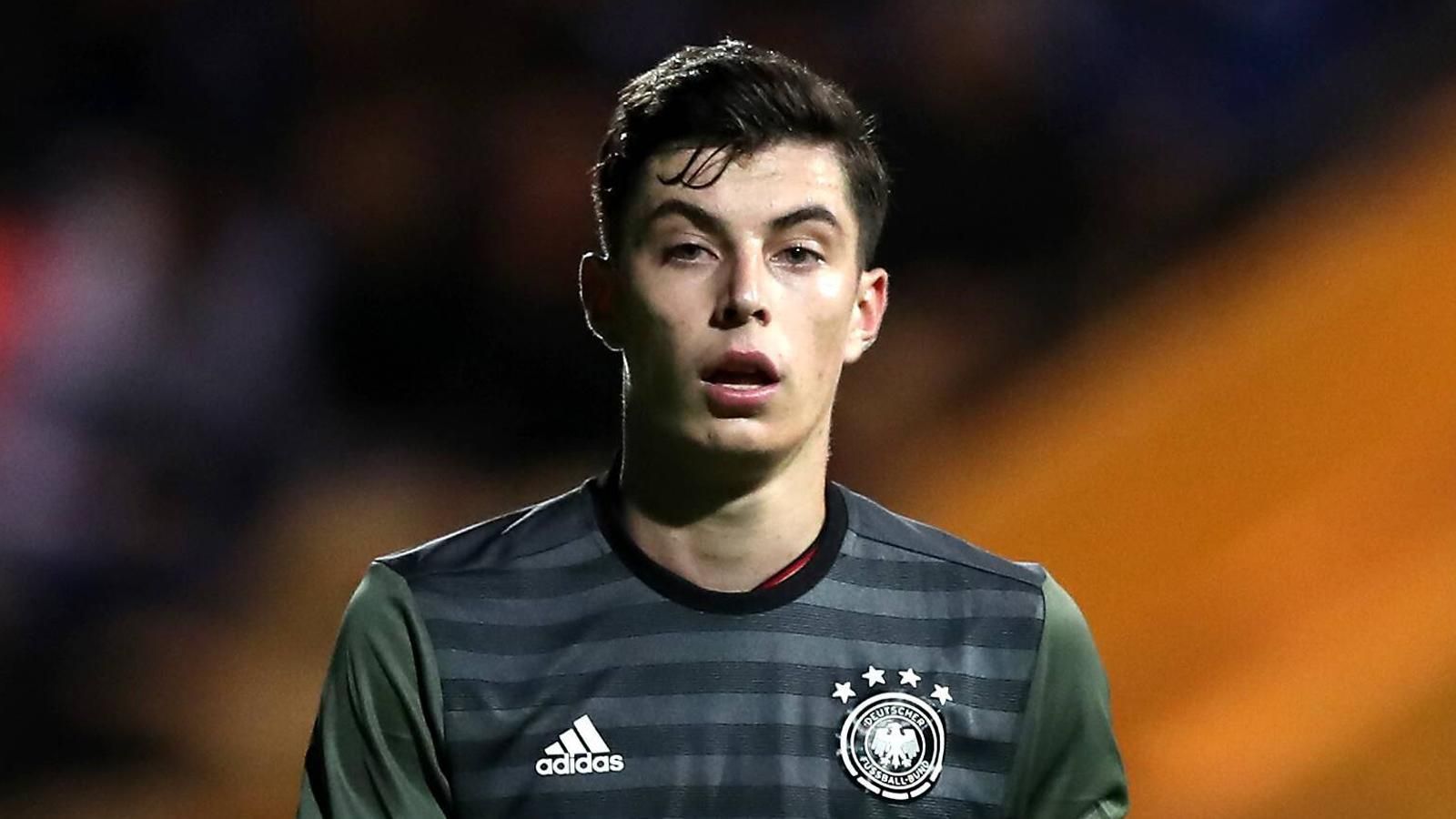 
                <strong>Kai Havertz</strong><br>
                Nummer 20: Kai Havertz (Bayer Leverkusen), Mittelfeld, 19 Jahre, 0 Länderspiele, kein Tor 
              