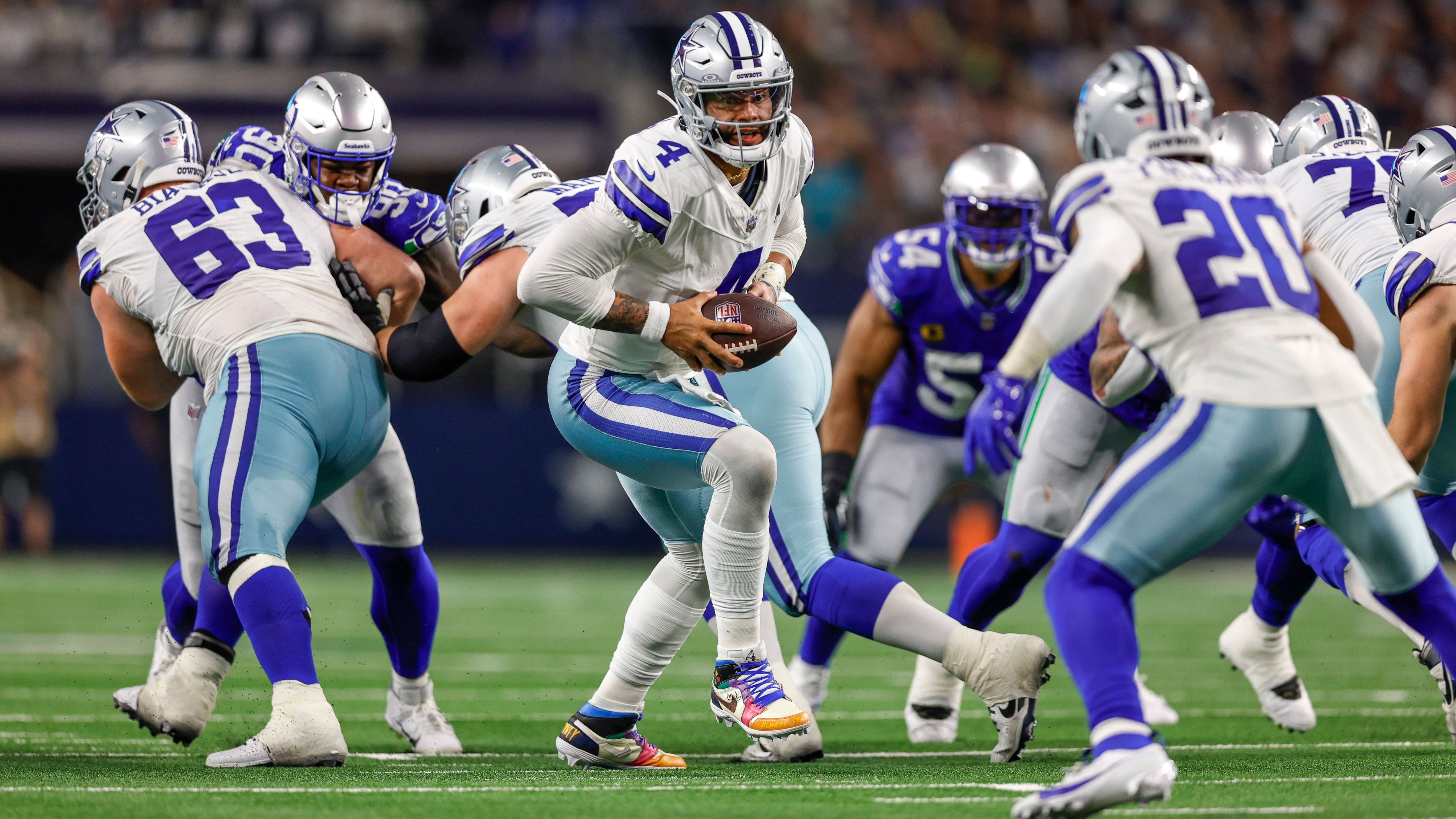 <strong>Brillanter Dak Prescott</strong><br>Übrigens: Vier der sechs Quarterbacks, denen das zuvor gelang, gewannen in jenem Jahr den MVP-Titel - Aaron Rodgers (2011, 2014 und 2020), Lamar Jackson (2019), Peyton Manning (2013) und Tom Brady (2007).