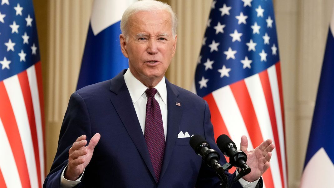 Präsident Biden sieht absolut "keine Möglichkeit" mehr, dass Kremlchef Putin seinen Angriffskrieg gegen die Ukraine gewinnen könne. 