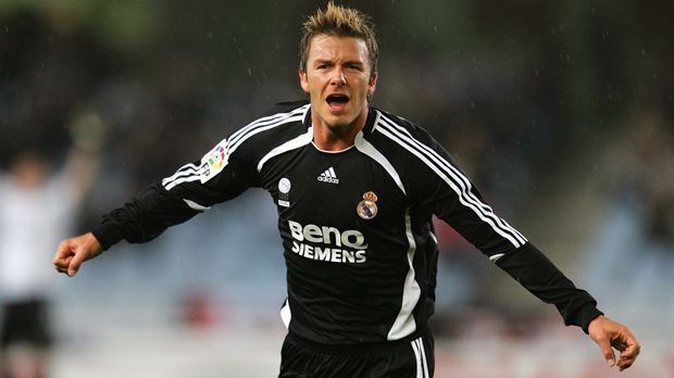 
                <strong>2003/04 - David Beckham</strong><br>
                Wechsel von: Manchester United zu Real MadridZeitpunkt des Wechsels: Juli 2003Alter zum Zeitpunkt des Wechsels: 28 JahreAblösesumme: 37,5 Millionen Euro
              
