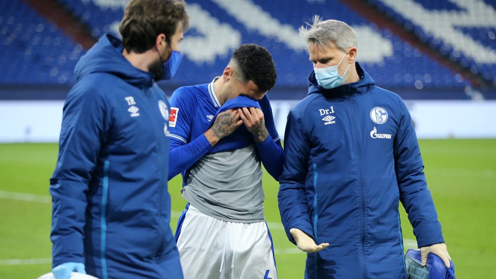 
                <strong>Früher Wechsel bei Schalke</strong><br>
                Schon nach 13 Minuten muss Kapitän Omar Mascarell mit einer wieder aufgeflammten Wadenverletzung vom Platz. Für ihn kommt Malick Thiaw. 
              