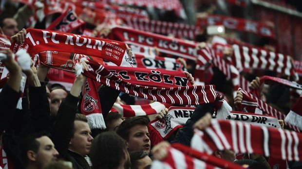 
                <strong>So viele Auswärtssiege wie noch nie</strong><br>
                35 Prozent der Hinrunden-Spiele (54 von 153) endeten mit einem Sieg des Auswärtsteams. Das ist der höchste Anteil in der Bundesliga-Geschichte.
              