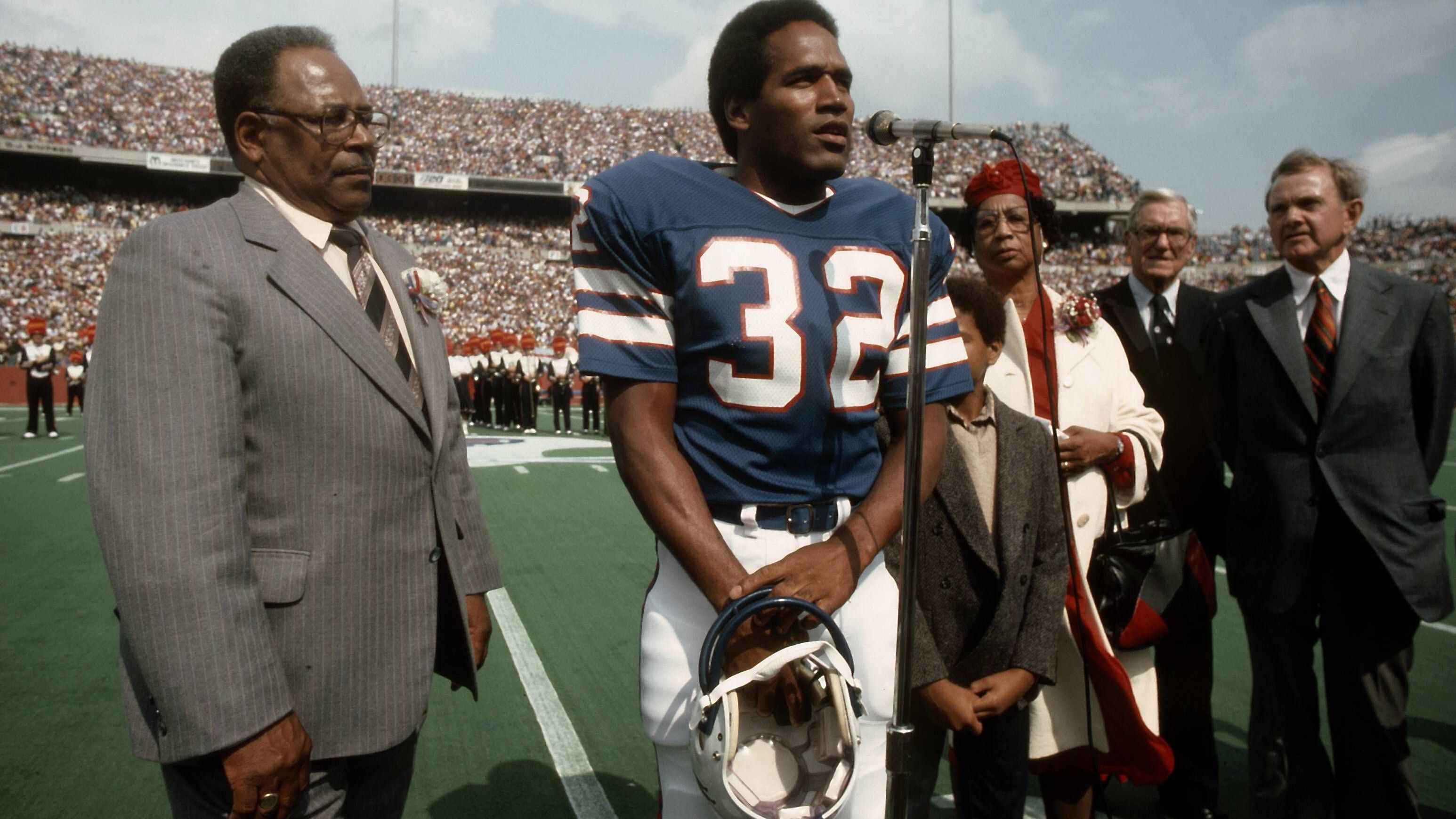 <strong>Platz 11 (geteilt): Buffalo Bills (zwei MVP-Titel)</strong><br>O.J. Simpson (Foto, Running Back/ 1973), Thurman Thomas (Running Back/ 1991)<br>seit 1970 in der NFL dabei