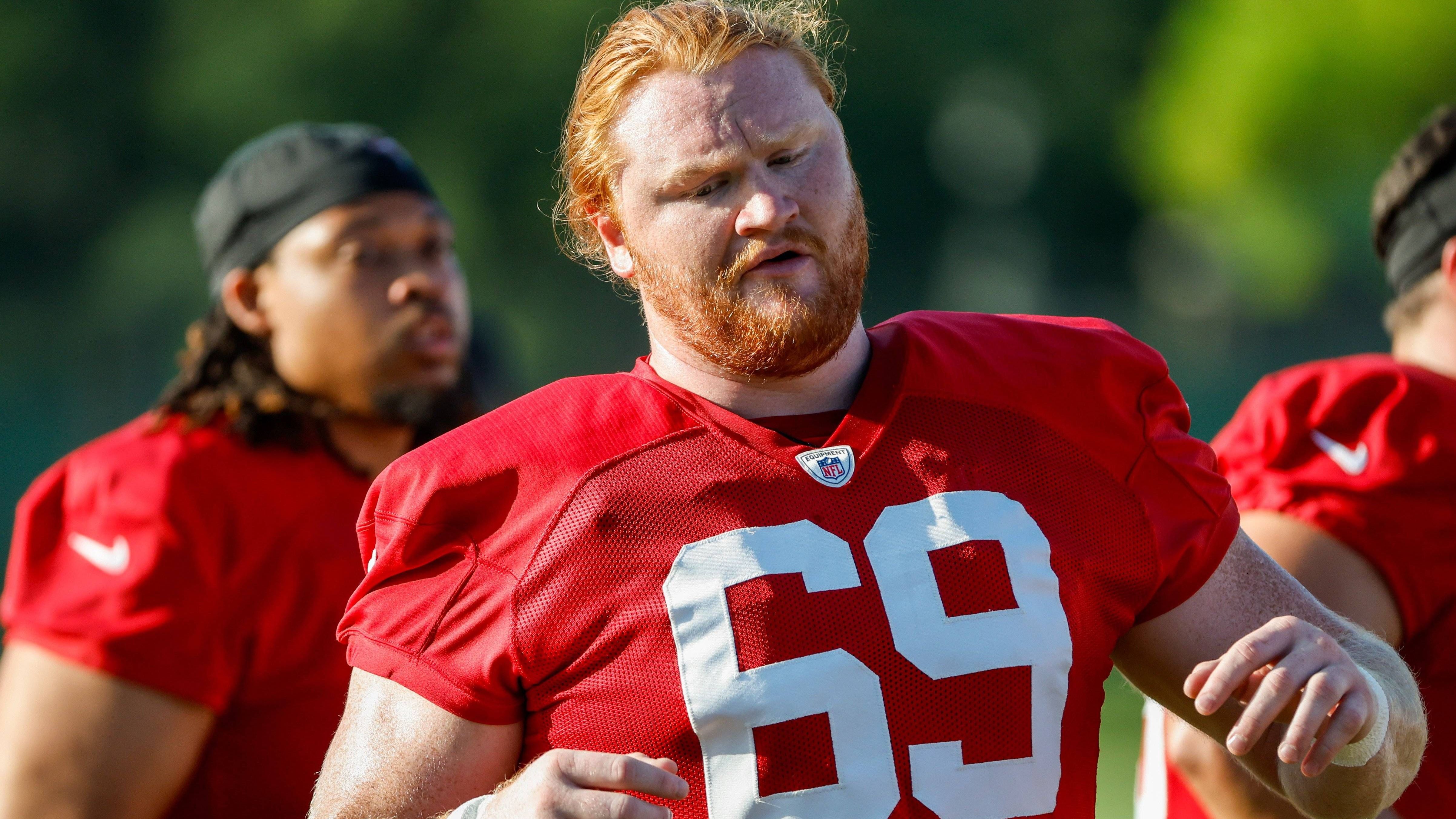 <strong>Cody Mauch (Tampa Bay Buccaneers)</strong><br>Die Probleme der Bucs in der Offensive Line werden größer: Starting Guard Cody Mauch muss infolge einer Knieverletzung operiert werden, was mit hoher Wahrscheinlichkeit das Saisonaus bedeutet. Neben Tristan Wirfs und Luke Goedeke fehlt damit vorerst der dritte O-Line-Starter.