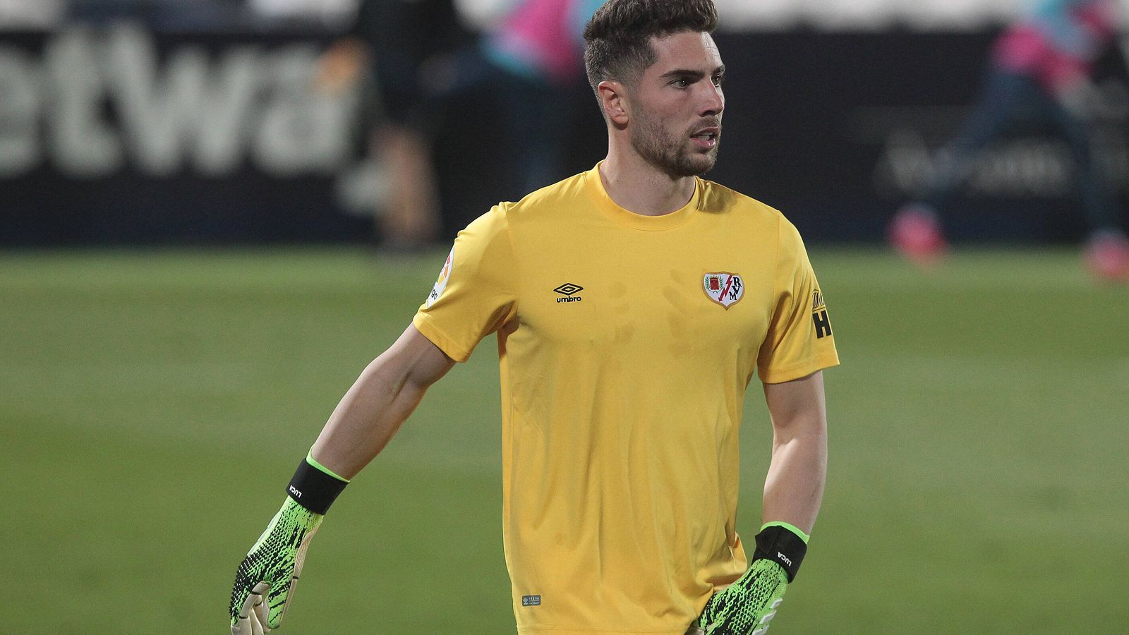 
                <strong>Luca Zidane</strong><br>
                Zidanes jüngerer Sohn Luca ist Torhüter bei La-Liga-Aufsteiger Rayo Vallecano. Der 23-Jährige galt lange als mögliche Option fürs Tor von Real Madrid, schaffte dort aber letztlich nie den Durchbruch in der ersten Mannschaft.
              