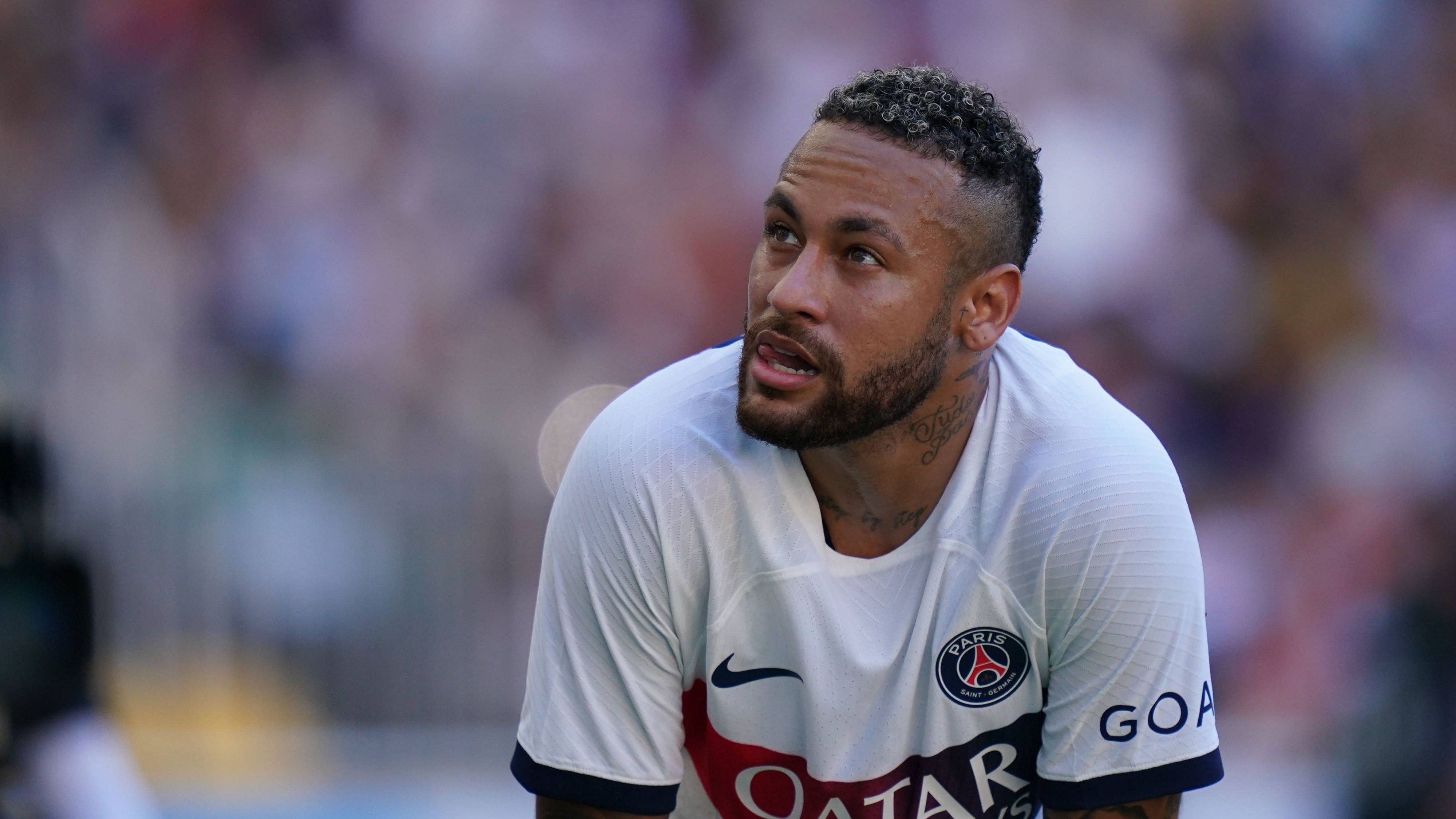 <strong>Neymar-Abgang wohl klar - aber wohin?</strong><br>Neymar pocht offenbar auf einen PSG-Abgang in diesem Transfer-Fenster. <em><strong>ran</strong></em> zeigt, in welche Länder, Ligen und Klubs es den Brasilianer nun ziehen könnte.