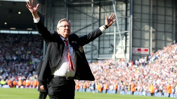 
                <strong>Sir Alex Ferguson</strong><br>
                Sir Alex Ferguson: Bei seinen Maßnahmen geht den Fußball-Romantikern das Herz auf. Nachdem Manchester United 2012 einen Werbedeal mit Chevrolet abgeschlossen hatte und die Firma den Spielern eine Auswahl an Luxus-Autos anbot, verbot er den Kickern unter 23 laut der "Daily Mail", den Klassiker Corvette zu ordern. Davor hatte er dem Nachwuchs bereits verboten, in bunten Schuhen zu spielen. Fergusons bevorzugte Farbe bei den Talenten: ein klassisches Schwarz.
              