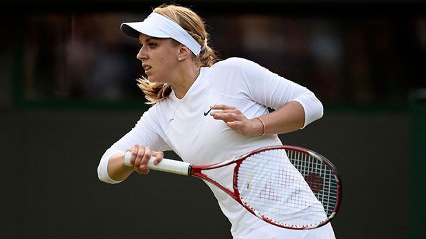 
                <strong>Von Bremen bis nach Wimbledon</strong><br>
                Sabine Lisicki sorgte 2013 Wimbledon für mächtig Furore und stand als erste deutsche Tennisspielerin seit Steffi Graf 1999 im Finale des bedeutendsten Grand-Slam-Turniers. ran.de blickt auf die Erfolge und Tiefschläge in der jungen Karriere des Tennis-Stars
              