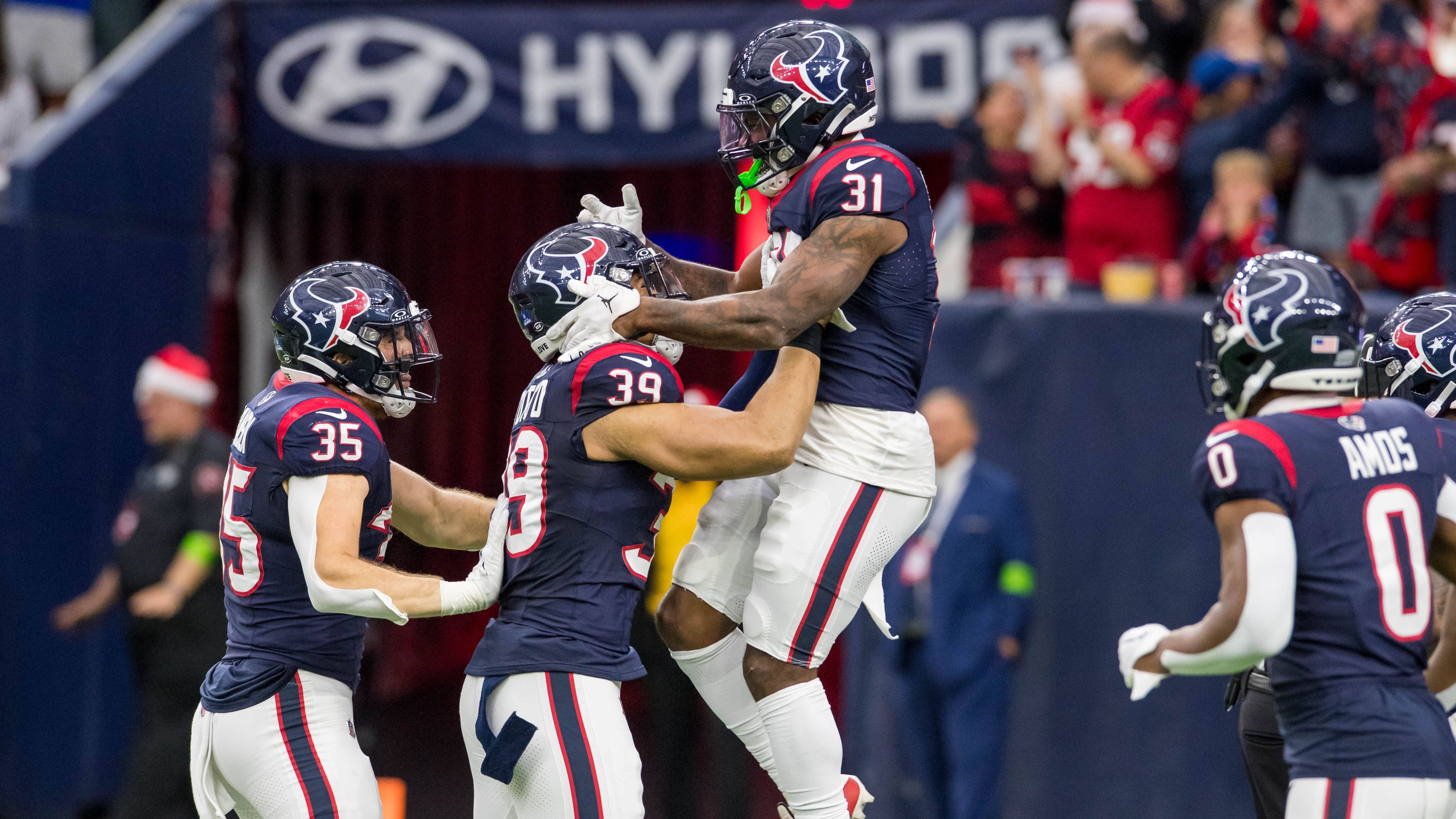 <strong>Platz 4: Houston Texans</strong><br>Das Special Team der Houston Texans überzeugt vor allem in der Verteidigung. Mit nur 192 zugelassenen Punt-Yards bilden sie die viertstärkste Defense der Liga. Ähnlich gut verteidigen sie den Kickoff. Auch beim Zurücktragen, den Punts und der Field-Goal-Genauigkeit sind sie solide.