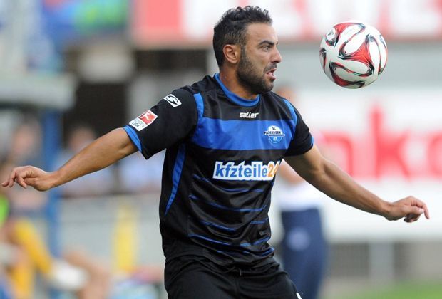 
                <strong>Mahir Saglik - Paderborns Superstar?</strong><br>
                Mahir Saglik spielte bei vielen Vereinen in der Bundesliga, aber nirgendwo so erfolgreich wie in seiner Heimat Paderborn. Seit Januar 2013 ist er wieder im Team, für das er insgesamt 54 Tore geschossen hat. 2004/2005 hat er eine Saison bei Dortmund II verbracht.
              