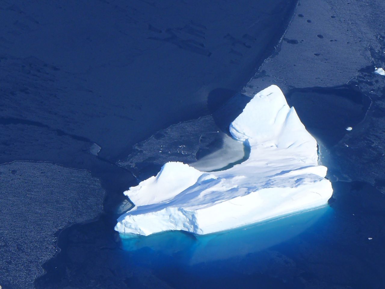 Für die Titanic kommt die Technik zu spät. Aber die Schiffskapitäne von heute sind sicher dankbar, dass das finnische Unternehmen Iceye mit seinen Radar-Satelliten vor Eisbergen warnt.