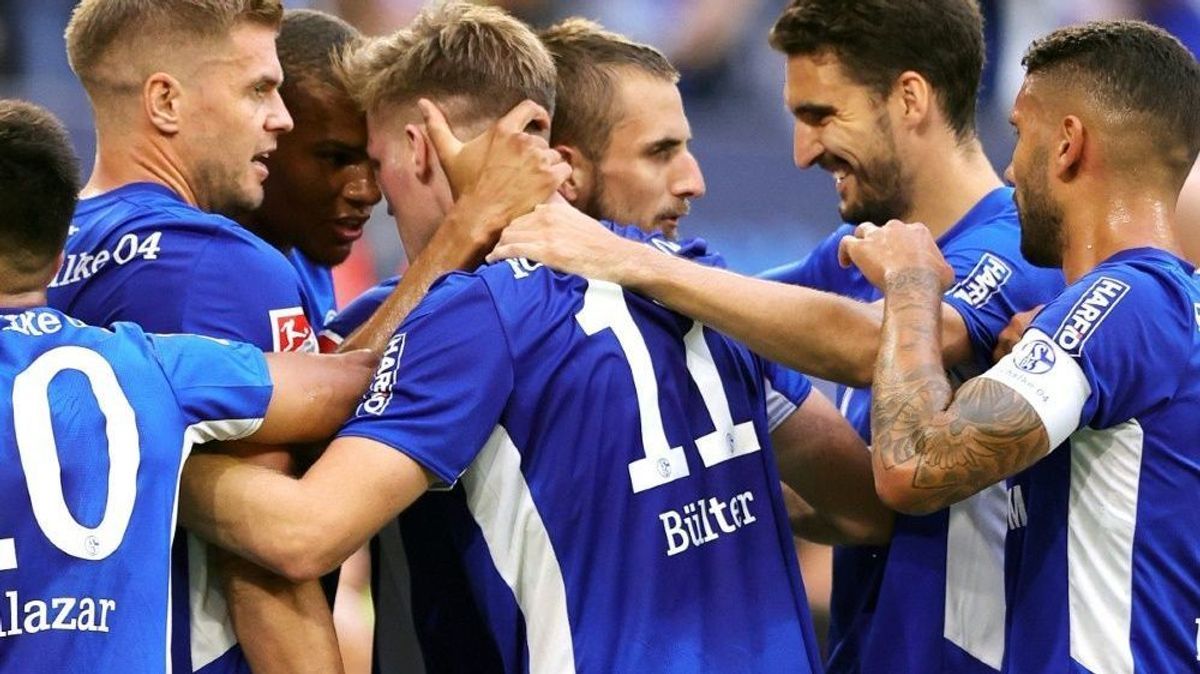 Schalke gewinnt gegen Dresden mit 3:0