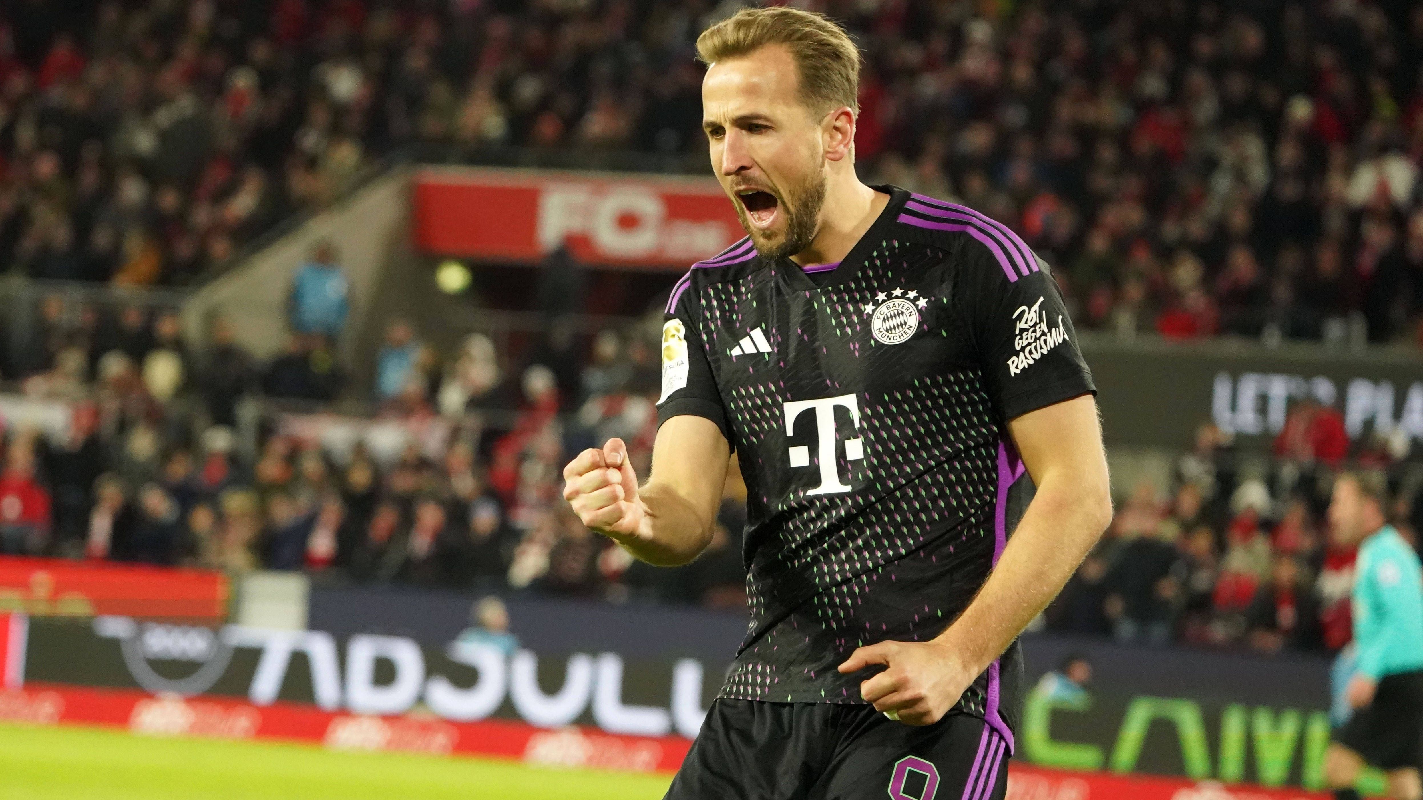 <strong>Harry Kane</strong><br>Kane ist ein Streber, weil er irgendwie immer alles richtig. Lässt sich ab und an tief fallen und spielt dann ansatzlose Zauberpässe so wie mehrfach auf Sane und Choupo-Moting. Und wenn beide mehrfach kläglich vergeben, dann macht’s der Chef halt wieder selbst. <strong><em>ran</em>-Note: 2</strong>