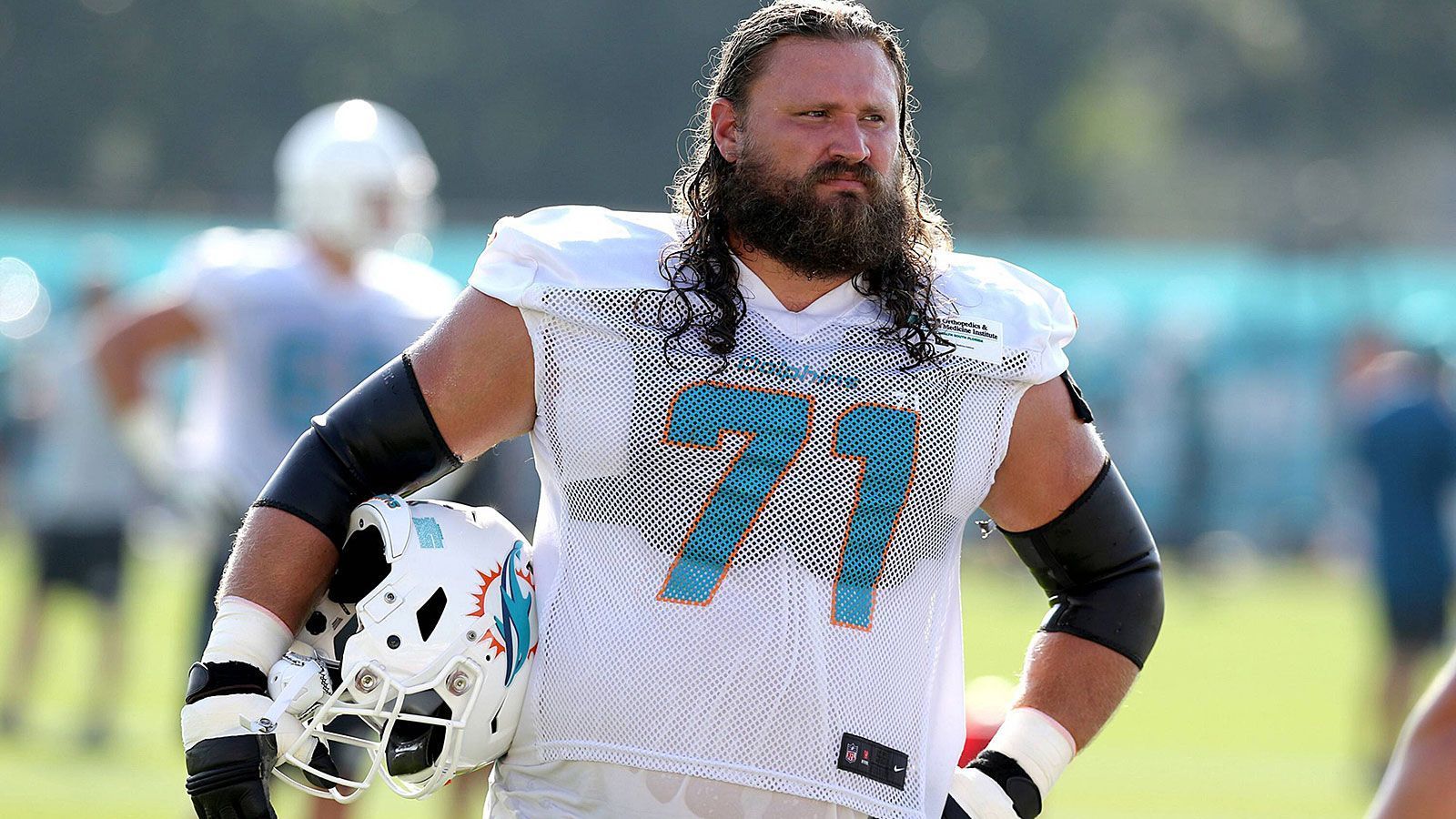 
                <strong>Josh Sitton (Rücktritt mit 32 Jahren)</strong><br>
                Offensive Guard für die Green Bay Packers, Chicago Bears und Miami Dolphins11 Jahre in der NFL (161 Spiele)Super Bowl XLV ChampionPro Bowl: 2012, 2014, 2015, 2016
              