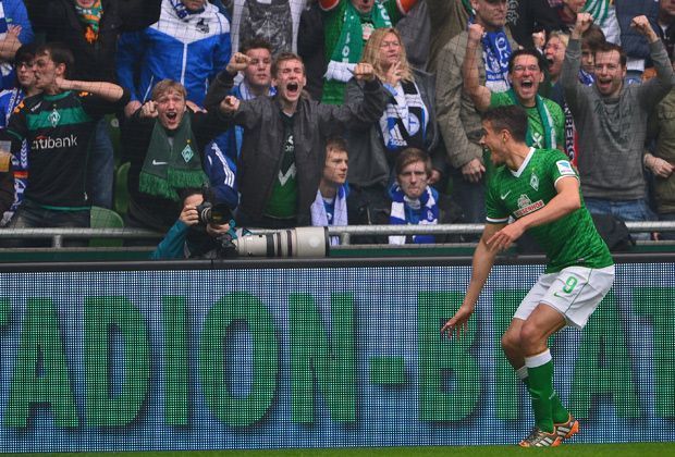 
                <strong>TOP: Bremer Offensiv-Show</strong><br>
                Spielerisch überzeugte Werder Bremen in dieser Saison selten. Gegen den FC Schalke gelingt dies jedoch. Die Grün-Weißen sind das bessere Team und zeigen tollen Offensiv-Fußball – einziger Wermutstropfen: Am Ende steht nur ein 1:1 auf dem Ergebniszettel.
              