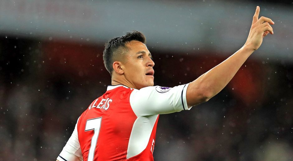 
                <strong>Alexis Sanchez (FC Arsenal)</strong><br>
                Gerüchte um einen Wechsel von Alexis Sanchez halten sich schon seit längerer Zeit. Auch der FC Bayern soll lange an dem Chilenen interessiert gewesen sein. Allein Sanchez' Gehaltsforderungen waren dem FCB angeblich zu hoch. Auch wenn Arsenal-Coach Arsene Wenger zuletzt betont hatte, der 28-Jährige werde bei den "Gunners" bleiben - Sanchez-Fan Guardiola könnte laut "Telegraph" noch dazwischenfunken. Doch nicht nur City, auch Paris Saint-Germain soll an dem Angreifer interessiert sein.
              