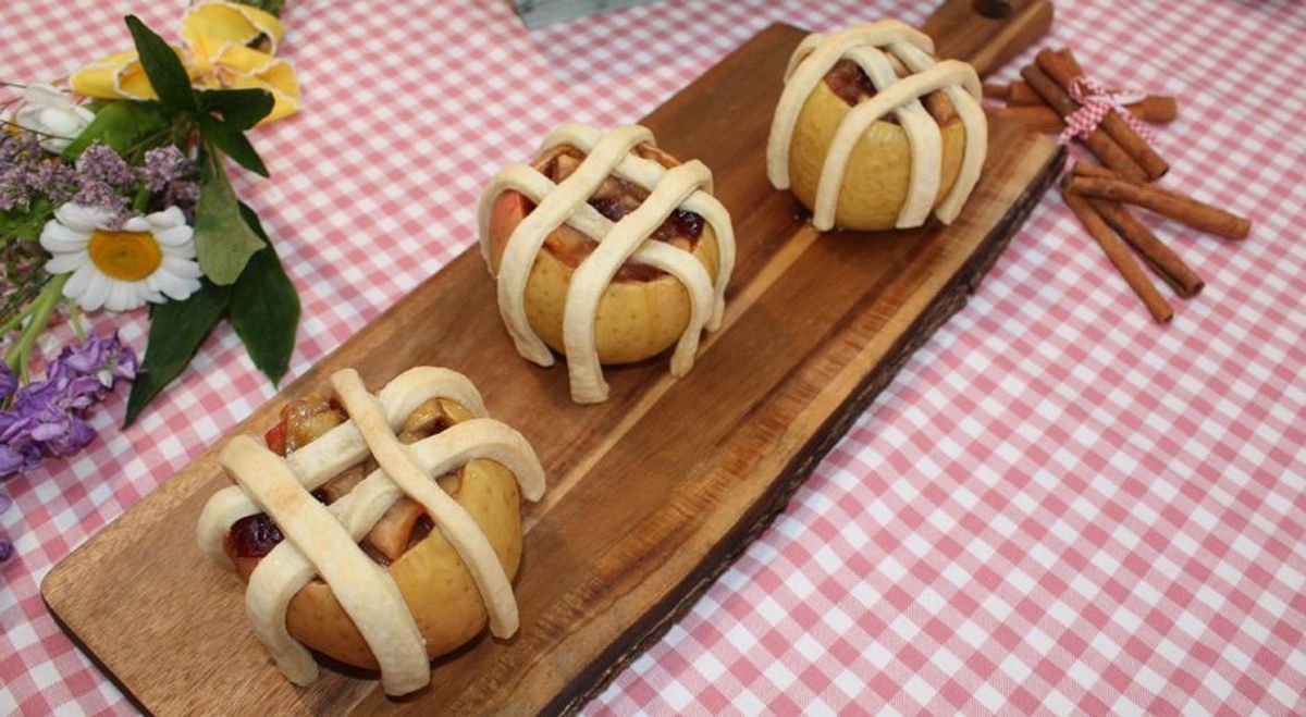 Apfelkuchen im Apfel