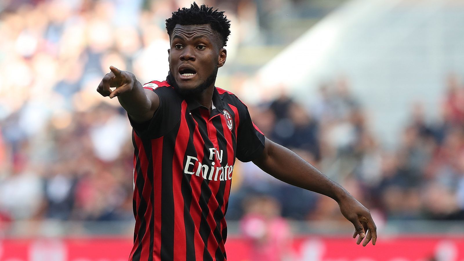 
                <strong>Franck Kessie (AC Mailand)</strong><br>
                Ablösesumme: 24 Millionen Euro (Kaufpflicht nach Leihe)Aufnehmender Verein: AC MailandAbgebender Verein: Atalanta Bergamo
              