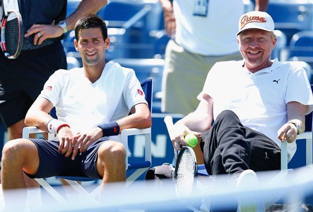 
                <strong>Novak Djokovic und Boris Becker (2014)</strong><br>
                Heute ist die Bank Beckers Platz. Der 46-Jährige betreut seit Januar diesen Jahres die Nummer eins der Weltrangliste, Novak Djokovic. Auch der Trainer seines Gegners war lange nicht mehr in Flushing Madows zu sehen ...
              