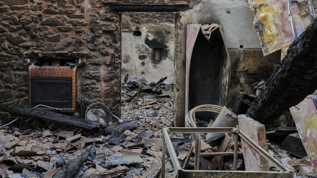 Waldbrand in Frankreich unter Kontrolle