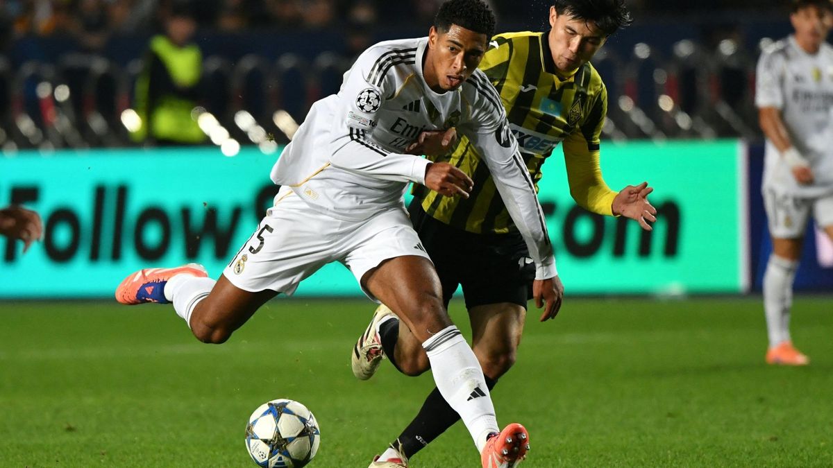 Bellingham (weiß) spielte bereits wieder für Real