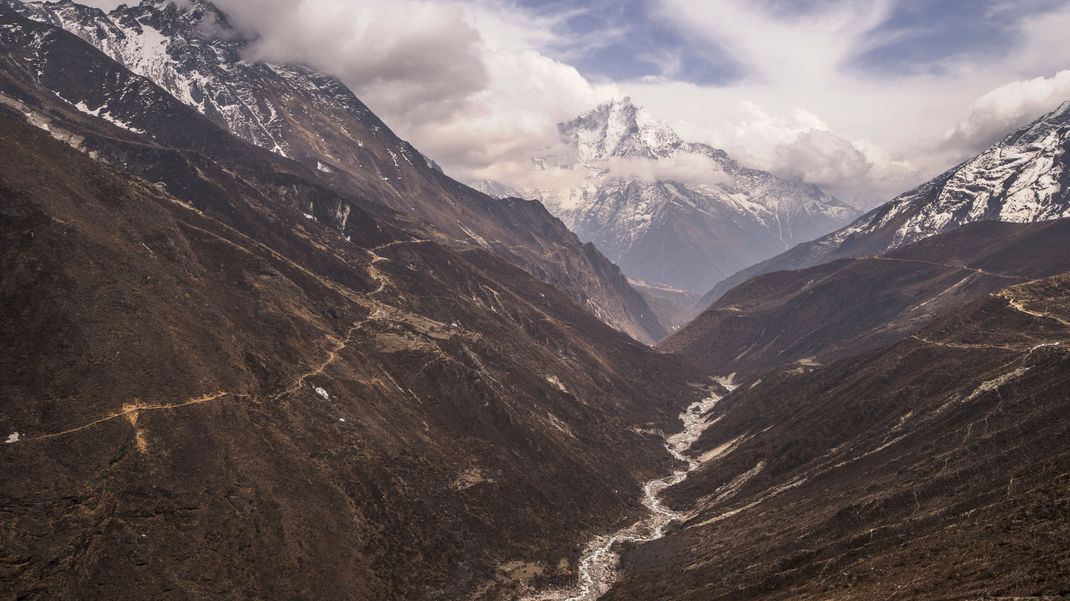 Seine Höhe verdankt der Mount Everest nicht zuletzt auch dem Flusssystem im Himalaya.