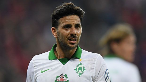 
                <strong>Platz 9: Claudio Pizarro (10/13) - 76,9%</strong><br>
                Platz 9: Claudio Pizarro (10/13) - 76,9%. Eine etwas schlechtere Quote hat der peruanische Torjäger in Diensten von Werder Bremen. Pizarro traf drei seiner 13 Elfer nicht, zwei Mal scheiterte er dabei im Trikot von Bayern München.
              