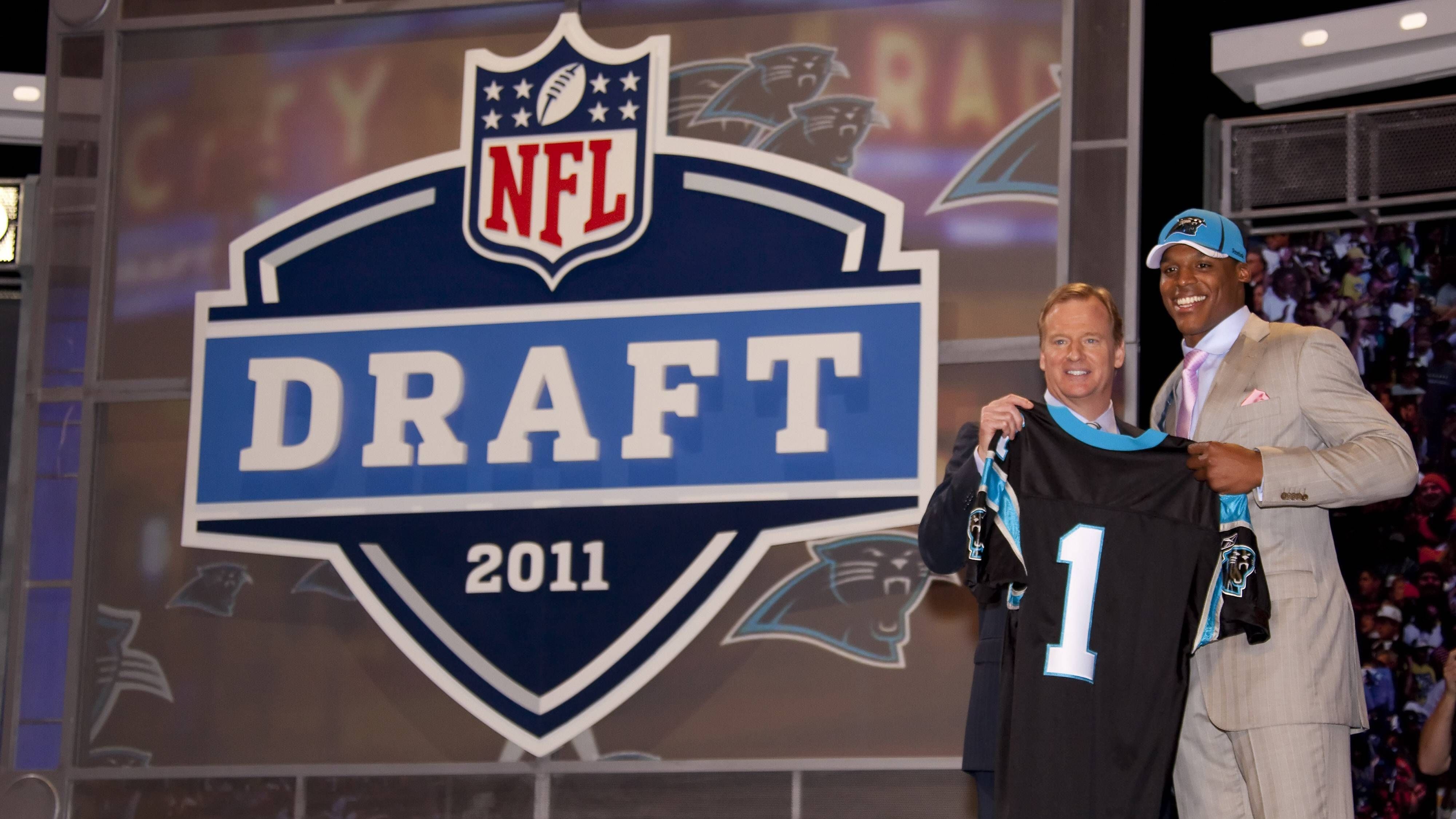 <strong>Draft 2011: 4 Quarterbacks<br></strong>1. Pick: Cam Newton (Foto, Carolina Panthers)<br>8. Pick: Jake Locker (Tennessee Titans)<br>10. Pick: Blaine Gabbert (Jacksonville Jaguars)<br>12. Pick: Christian Ponder (Minnesota Vikings)