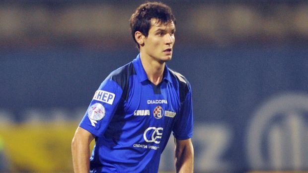
                <strong>Dejan Lovren</strong><br>
                Auch Dejan Lovren stammt aus der Jugendakademie von Dinamo Zagreb. Von der U17 hin zur Profi-Mannschaft durchlief der Innenverteidiger alle Jugendabteilungen des Vereins. 2010 wechselt er zu Olympique Lyon. Mit einem Zwischstopp beim FC Southampton landet er 2014 beim FC Liverpool.
              
