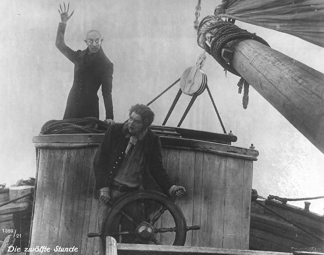 Der Vampir Nosferatu (Max Schreck) aus dem gleichnamigen Stummfilm erinnert an die Zeichnung auf der Nosferatu-Spinnen - mit viel Fantasie.