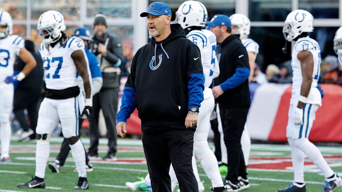 FOXBOROUGH, MA - DECEMBER 01: Indianapolis Colts defensive coordinator Gus Bradley in warm up before a game between the New England Patriots and the Indianapolis Colts on December 1, 2024, at Gille...