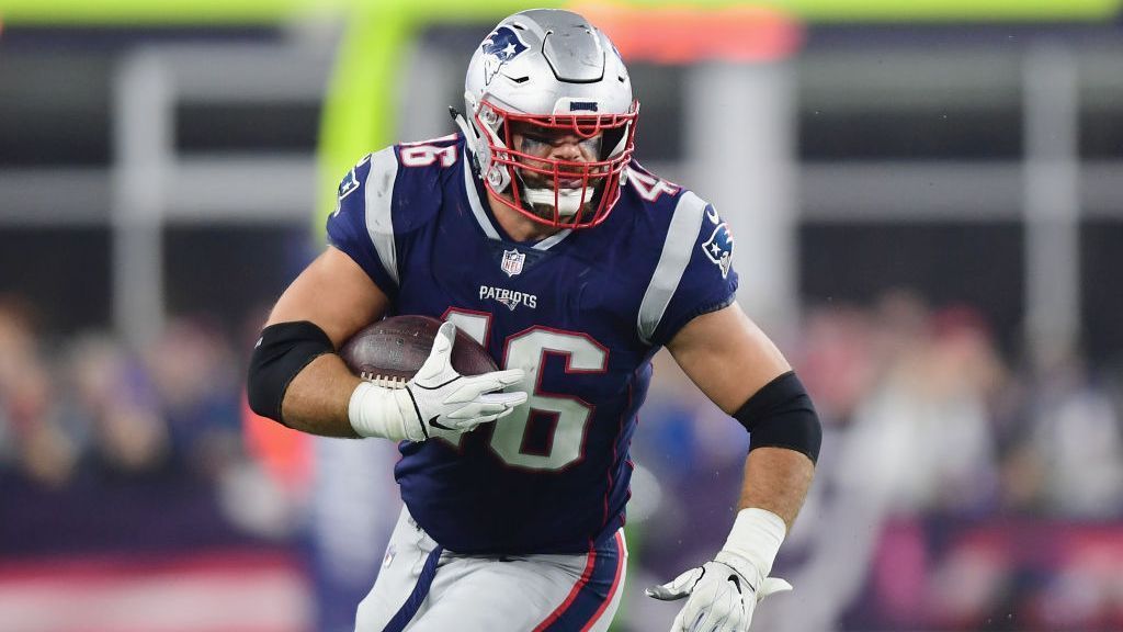 
                <strong>Fullback</strong><br>
                James Develin: 2012 - 2019, 83 Regular Season Spiele, 3 Super Bowl-Siege
              