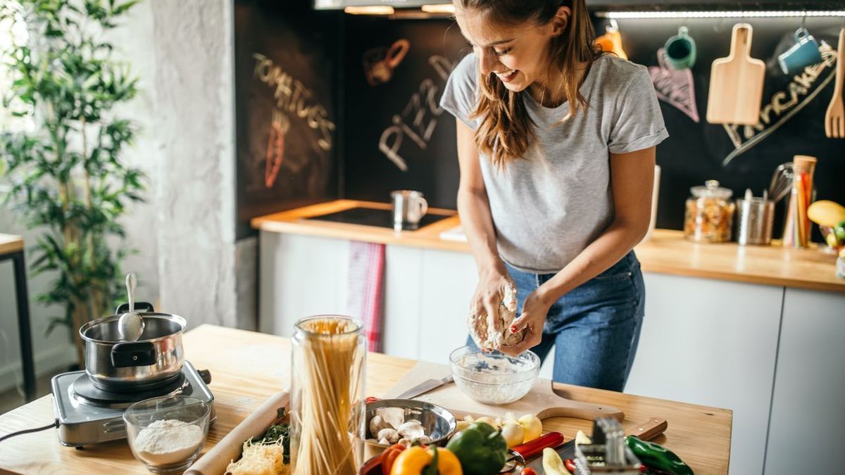 Ernaehrung Gesund Gettyimages 1049042926 Mixetto