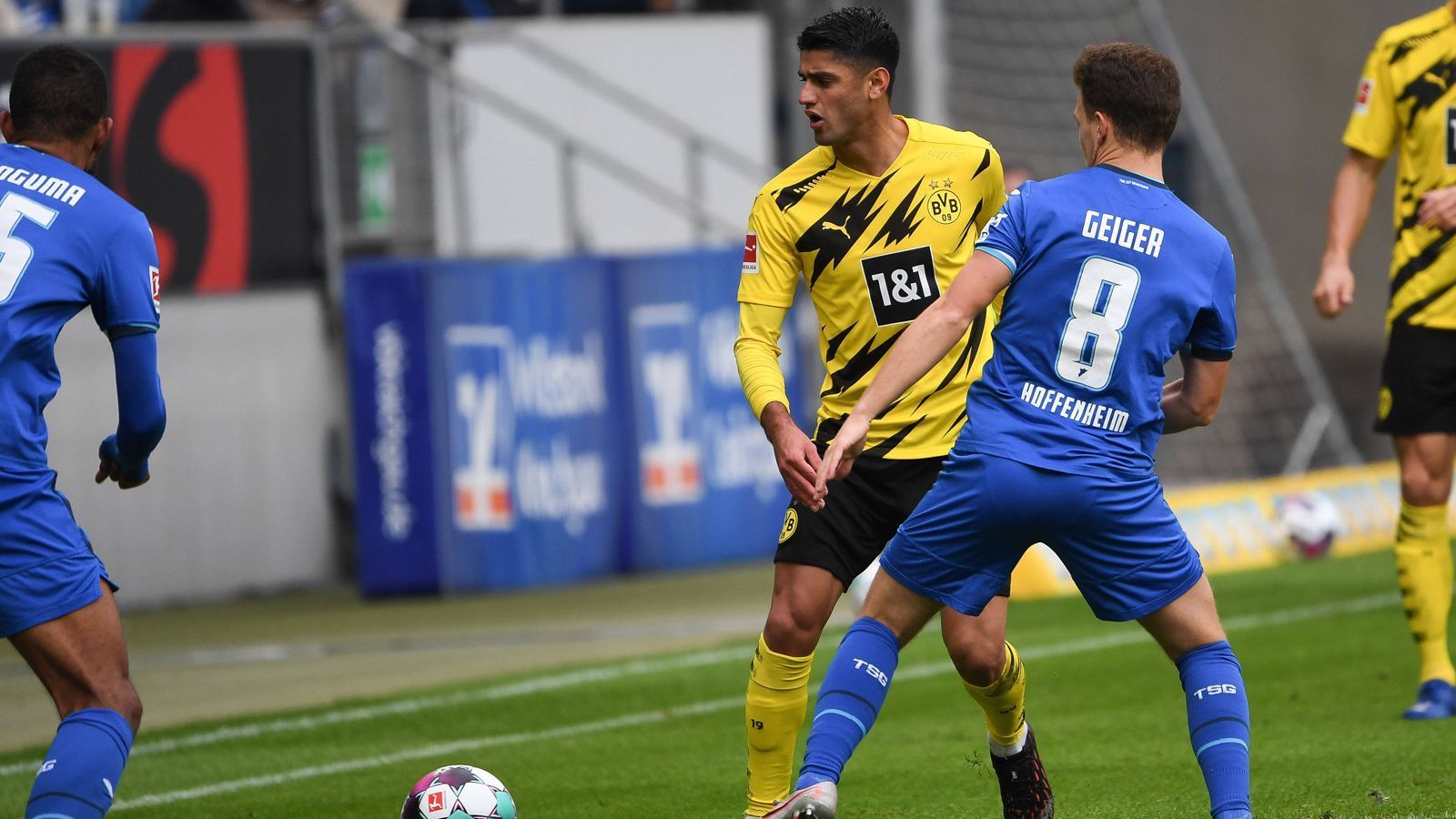 
                <strong>Mahmoud Dahoud (bis 75.)</strong><br>
                Steht überraschend in der Startelf. Kaum zu sehen in der ersten Hälfte, leistet sich einige Fouls und wird ein ums andere Mal zum Opfer des Hoffenheimer Pressings. Auch offensiv mit einigen unglücklichen Momenten. Keine Bewerbung für die dauerhafte Startelf-Rückkehr. ran-Note: 5
              