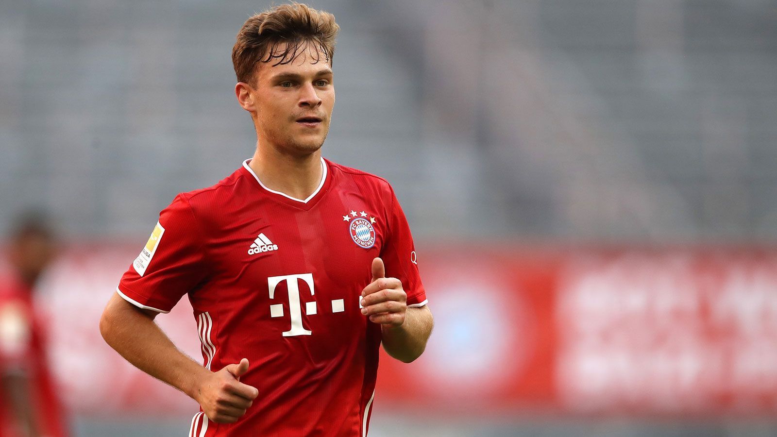 
                <strong>Platz 5: Joshua Kimmich</strong><br>
                 - Verein: FC Bayern München - Marktwertsprung: + 10 Millionen Euro - Marktwert: 85 Millionen Euro
              